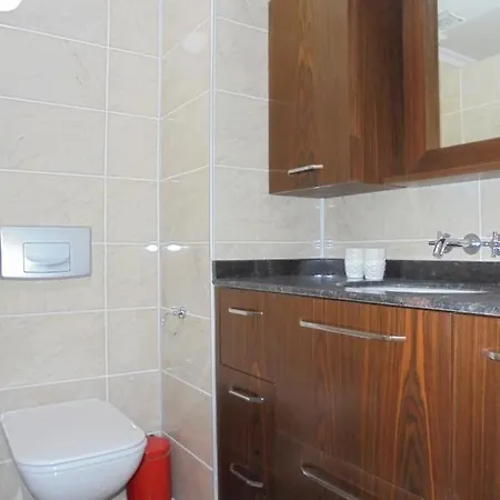 Отель Xperia Park With Large Balcony And Seaview & Free Airport Shuttle Service