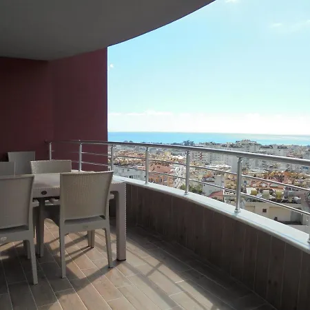 Xperia Park With Large Balcony And Seaview & Free Airport Shuttle Service