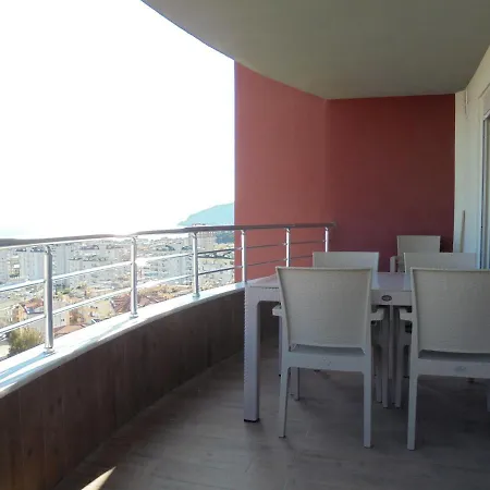 Xperia Park With Large Balcony And Seaview & Free Airport Shuttle Service אלאניה