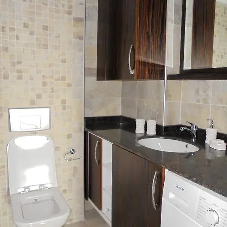 Xperia Park With Large Balcony And Seaview & Free Airport Shuttle Service *