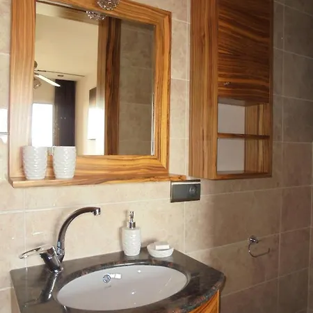 Xperia Park With Large Balcony And Seaview & Free Airport Shuttle Service *