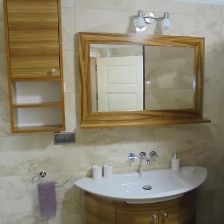 Xperia Park With Large Balcony And Seaview & Free Airport Shuttle Service מלון *