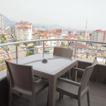Xperia Park With Large Balcony And Seaview & Free Airport Shuttle Service אלאניה