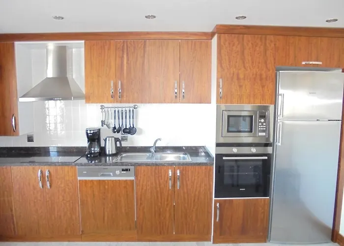 Hotel Xperia Park With Large Balcony And Seaview & Free Airport Shuttle Service *