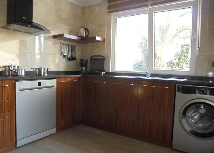 فندق Xperia Park With Large Balcony And Seaview & Free Airport Shuttle Service