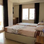 فندق Xperia Park With Large Balcony And Seaview & Free Airport Shuttle Service